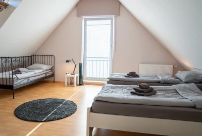 Schlafstudio mit 3 Einzelbetten